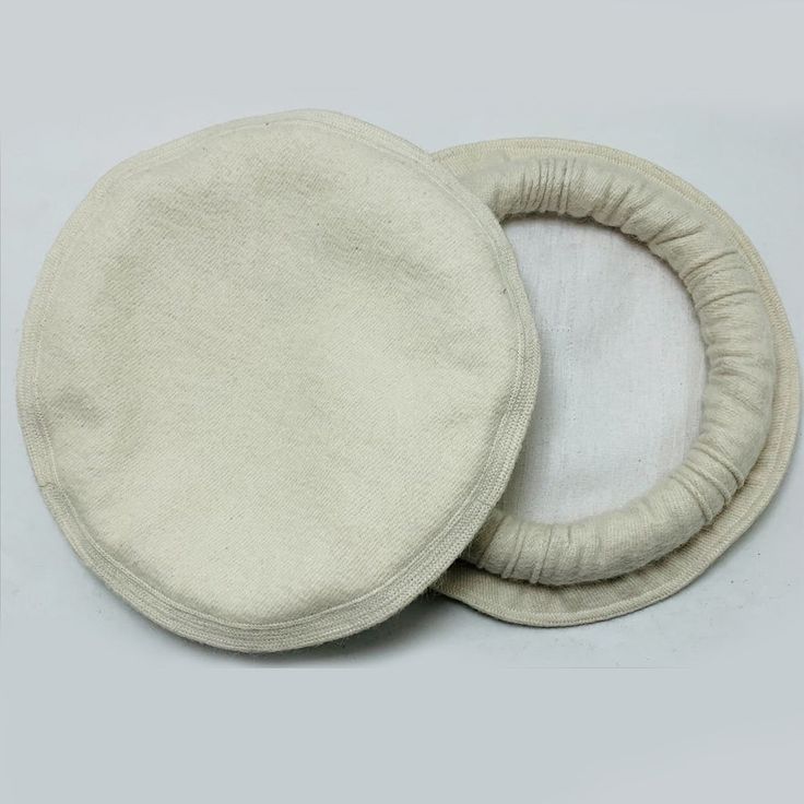 Traditional White Gilgiti Cap/ Feather (Shati or Plume) - Image 4